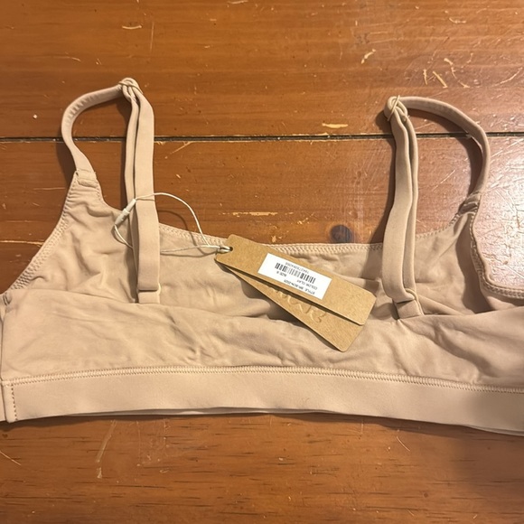 SKIMS Fits Everybody Scoop Bralette | S | Clay - Picture 6 of 9